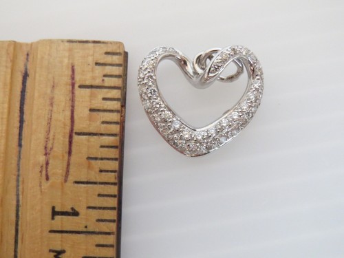 Elegante ciondolo cuore pavè - cuore,