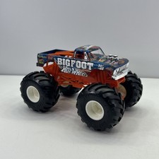 Hot Wheels BigFoot 4X4 Monster