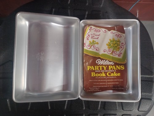 Wilton stampo tortiera libro