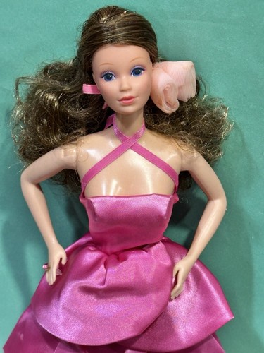 1983 sweet roses barbie - roses,