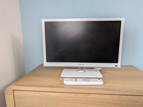 Samsung ue22d5010nw led - led, 22"