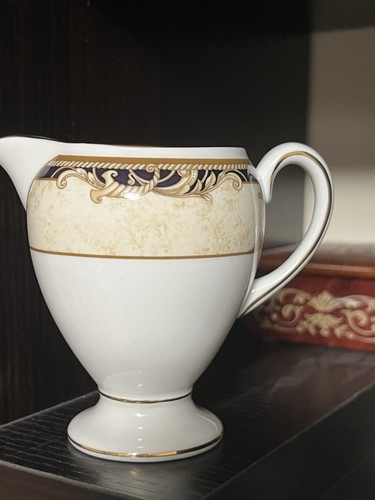 Wedgwood cornucopia creamer - wedgwood,