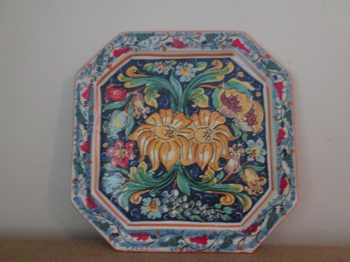 Piatto maiolica ottagonale