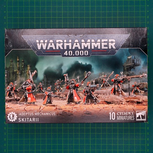Adeptus mechanicus skitarii - adeptus,