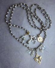 Collana in bronzo con ciondolo