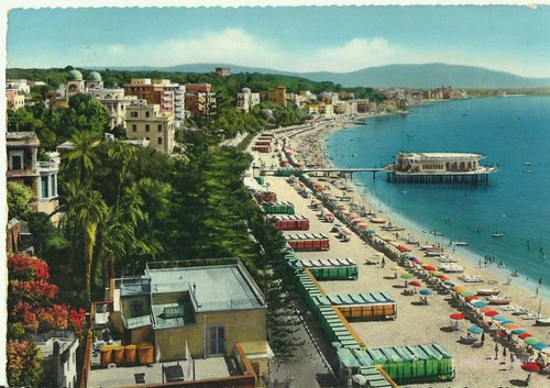 Nettuno con villa - -,