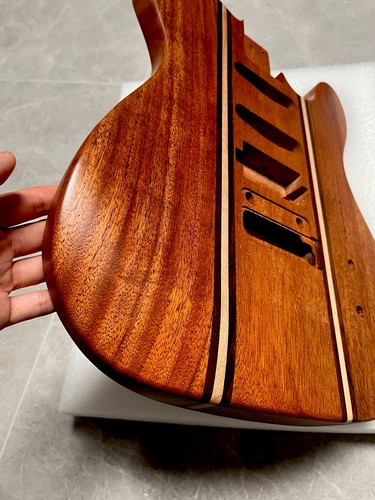 Corpo chitarra pezzi fatto a - pezzi,