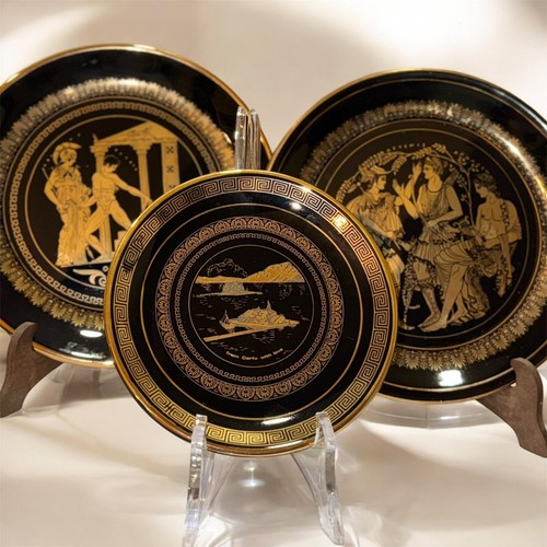 Tris piatti decorativi vintage