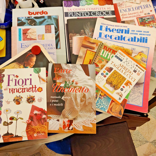 Lotto volumi vari diversi - e,