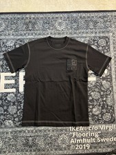 T-shirt Givenchy nera con logo