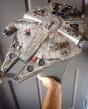 STAR WARS Millennium Falcon