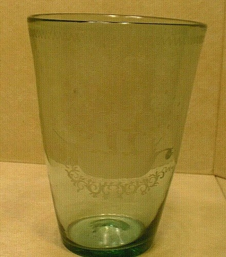 Antico vaso soffiato - , verde