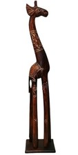 Scultura in legno giraffa