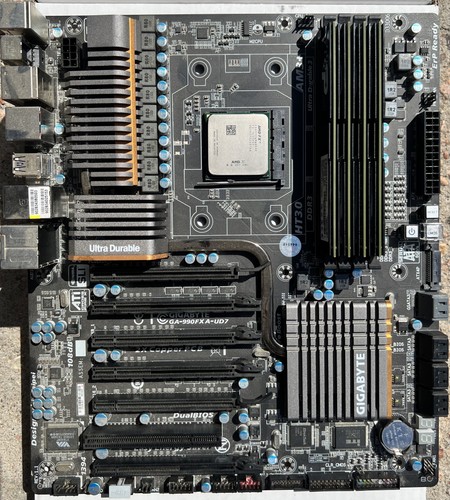 Gigabyte 990fxa ud7 am3 - gigabyte, am3+