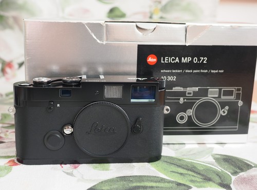 Leica black paint - leica,