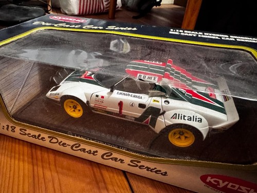 Kyosho lancia stratos hf - 1/18,