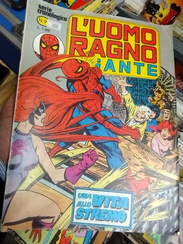Uomo ragno gigante serie - ragno,
