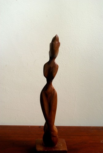 Statuina donna legno
