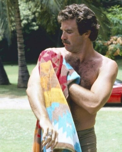 Tom selleck come magnum si - selleck,