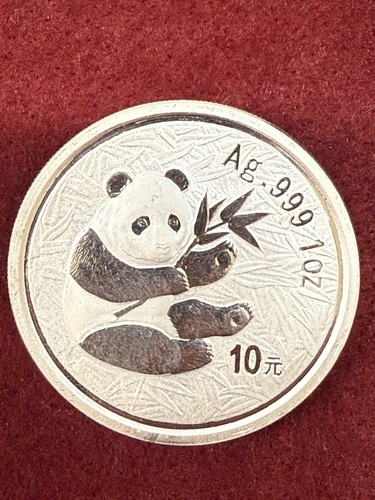 China yuan 2000 - 10,