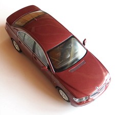 Kyosho BMW Serie 7 E65 1:18