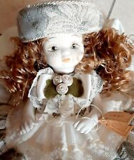 Bambola porcellana ceramica