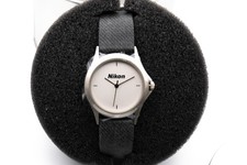 NIKON COLLECTORS OROLOGIO