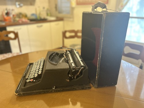 Macchina scrivere olivetti - scrivere,