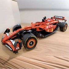 Modello F1 Ferrari SF-24 in