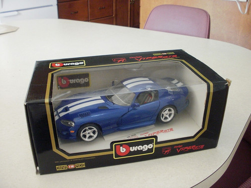 Burago dodge viper gts - dodge,