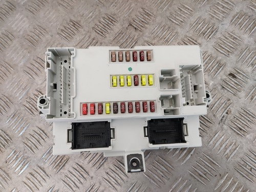 Boitier fusible alfa - boitier, romeo
