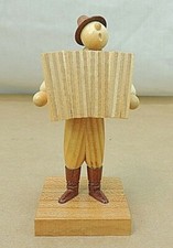 FISARMONICISTA, LEGNO