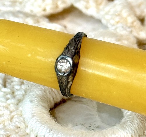 Piccolo anello antico