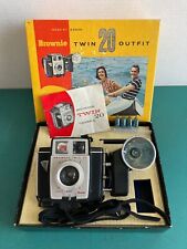 Completo Brownie by Kodak Twin