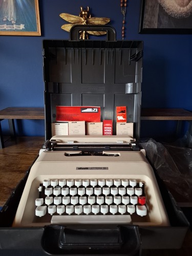Vintage italian olivetti - italian,