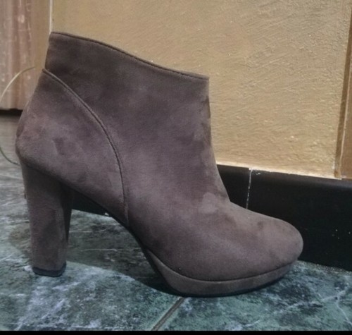 Stivaletti tacco donna