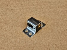 171 per Mercedes trappola serratura porta occhiello di chiusura W123 sinistro VO+HI p.f. A1237200104