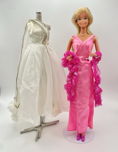 Vintage barbie doll - doll, 1977