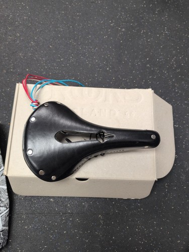 Sella intagliata brooks b17 - sella,