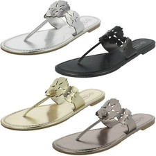 Infradito Piatte Da Donna Con Design A Fiore