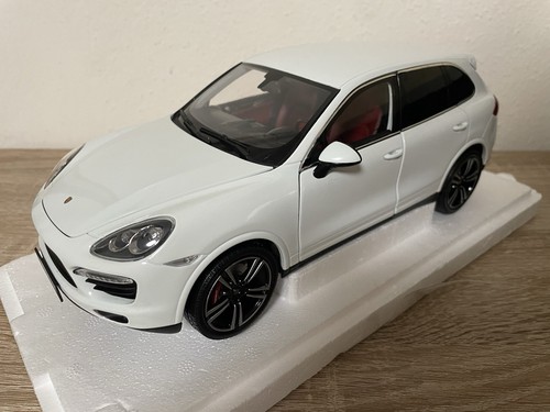 Minichamps 18 porsche - (l-91),