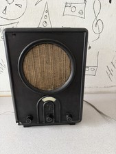 Antica radio a valvole del