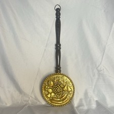 Antico scaldaletto inglese in ottone con manico in legno made in England