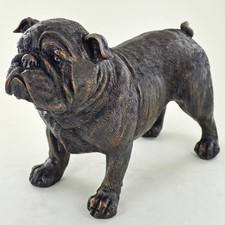 Grande scultura bulldog cane