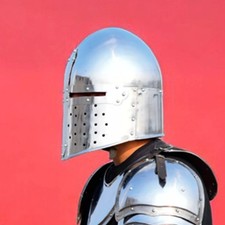 Elmetto cavaliere medievale