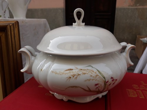 Zuppiera con coperchio - con,