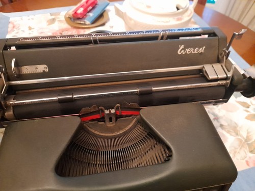 Macchina scrivere vintage - scrivere,