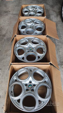 4 CERCHI IN LEGA ALFA ROMEO GIULIA STELVIO GIULIETTA TONALE RAGGIO 18
