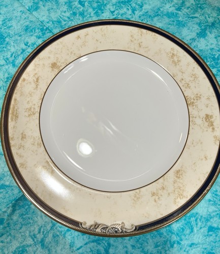 Tre piatti wedgwood - tre, ~
