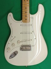 FENDER MI MEXICO Lefty PLAYER